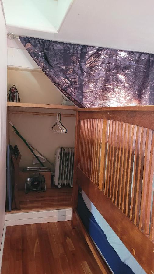 Angel Cottage With A Sauna Or The Cozy With A Jacuzzi Tub, Both Are Studios With A View Of Маунт-Шаста Экстерьер фото