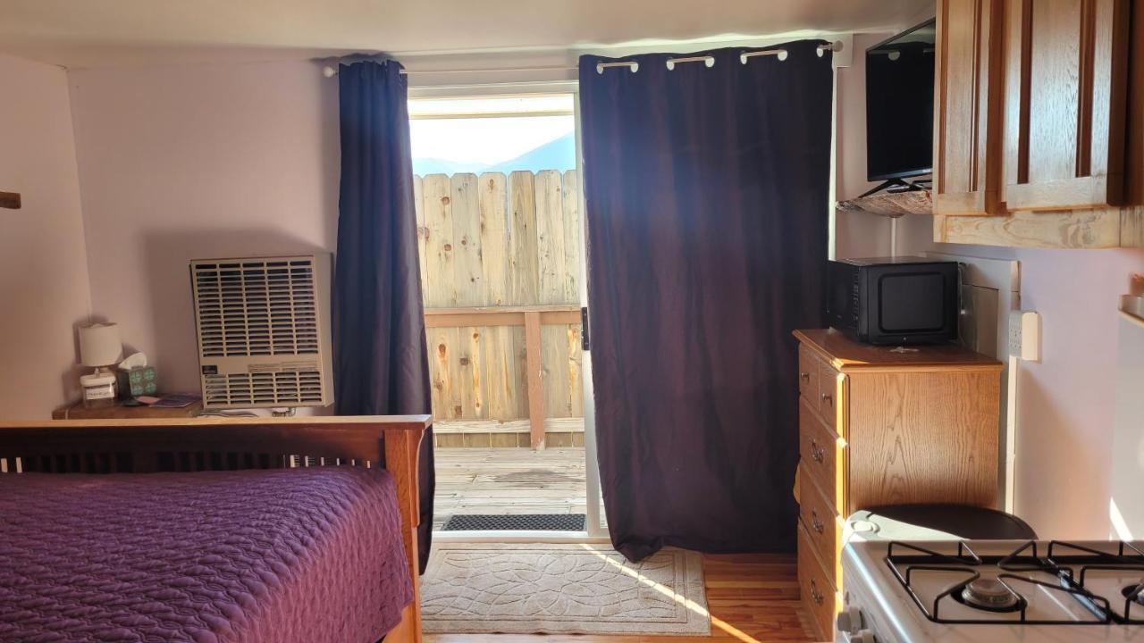 Angel Cottage With A Sauna Or The Cozy With A Jacuzzi Tub, Both Are Studios With A View Of Маунт-Шаста Экстерьер фото